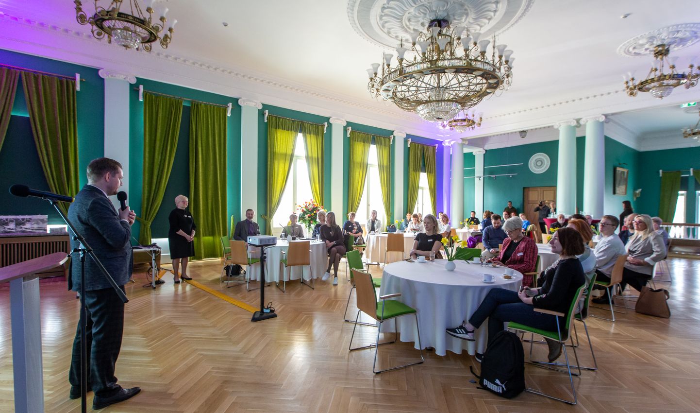 Kultuurifoorum Kohtla-Järve kultuurikeskuses keskendus loomemajanduse ja kultuuri rollile piirkonna majanduse mitmekesistamisel.