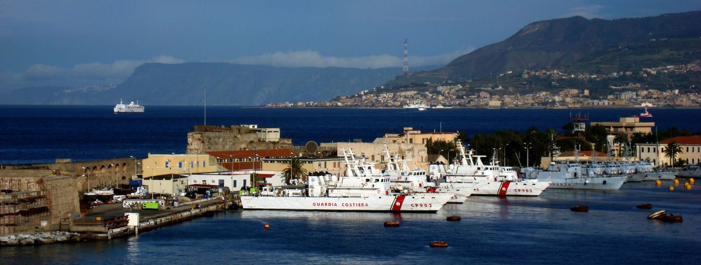 Messina väin Itaalia lõunaosas, kuhu võidakse ehitada maailma pikim rippsild.
