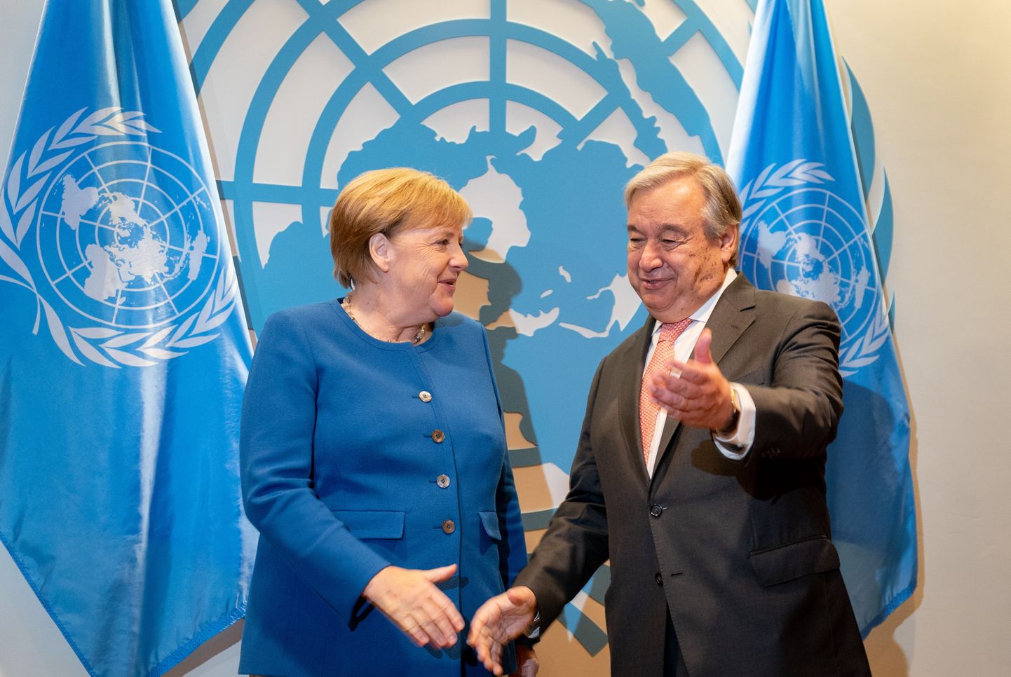 Saksamaa liidukantsler Angela Merkel (vasakul) ja ÜRO peasekretär Antonio Guterres kohtusid täna ÜRO kliimatippkohtumisel.