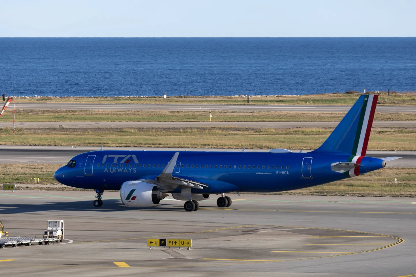 Itaalia riikliku lennufirma ITA Airways reisilennuk Airbus A320-271N. Foto ei ole looga otseselt seotud.