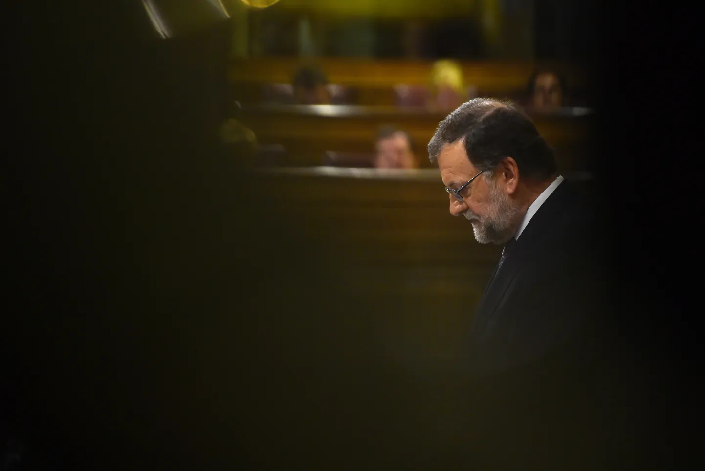 Konservatiivse Rahvapartei ridadesse kuuluv Mariano Rajoy Hispaania parlamendi ees.