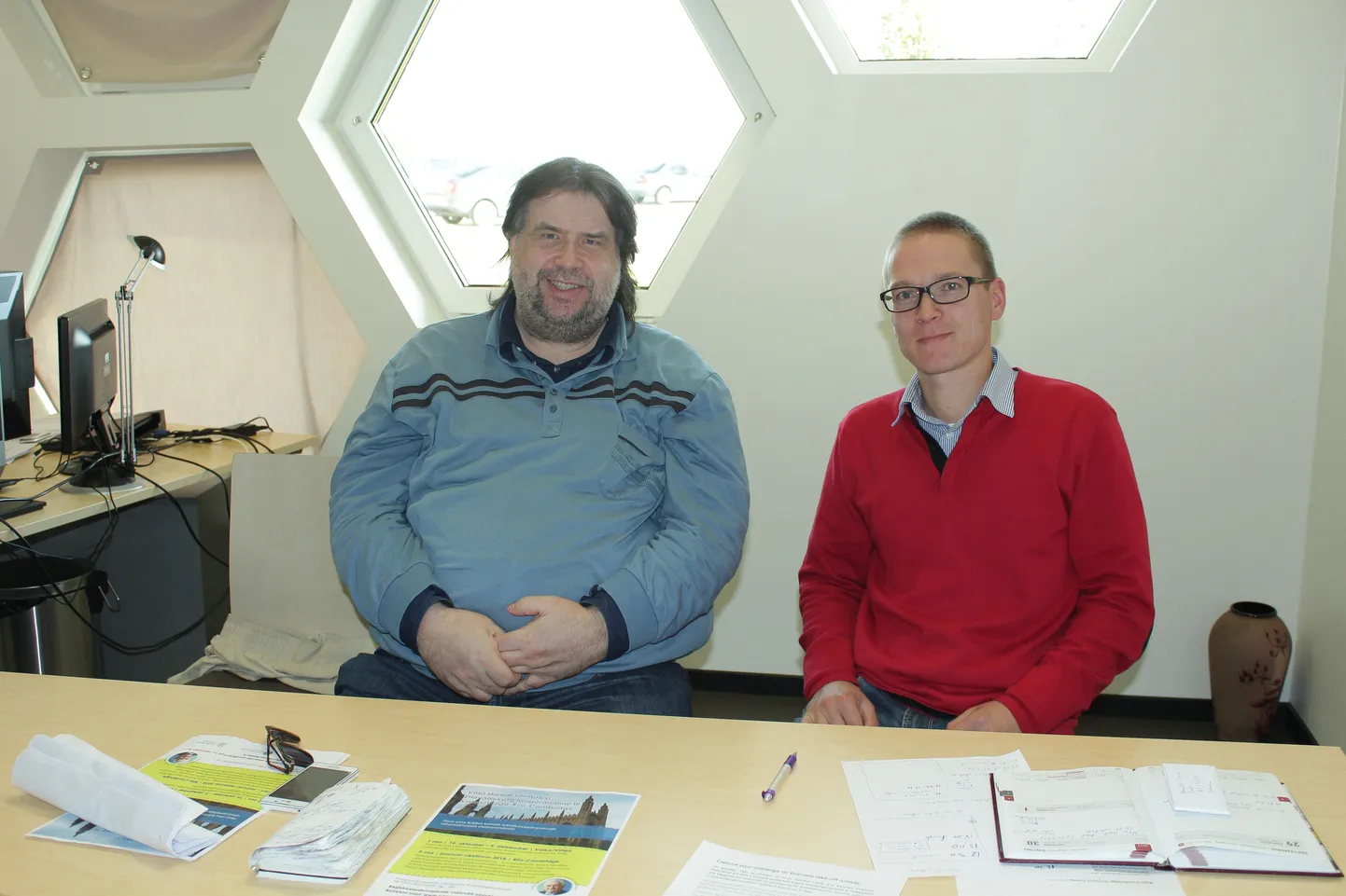 Eesti Leiutajate Liidu juhatuse liige Aarne Toomsalu (vasakul) ning innovatsiooni ja ettevõtlikkust edendava Läti MTÜ Connect Latvia tegevjuht Elmārs Baltiņš käisid oma kursuse plaani tutvustamas Valgamaa kutseõppekeskuses, kus on 16. oktoobril plaanis koolituste avaüritus.