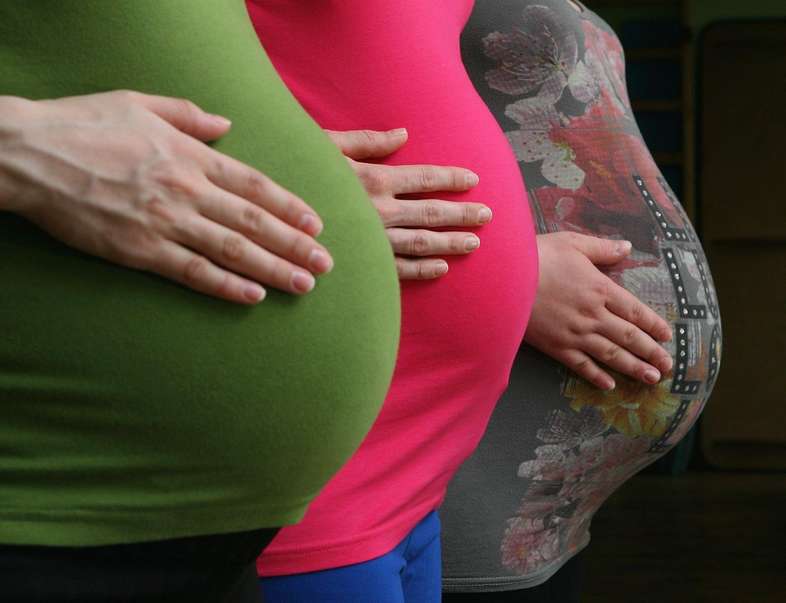 Uus vanemahüvitise arvestusperiood ei soosi rasedusperioodil ületöötamist keskmisest suurema sissetuleku saamiseks.