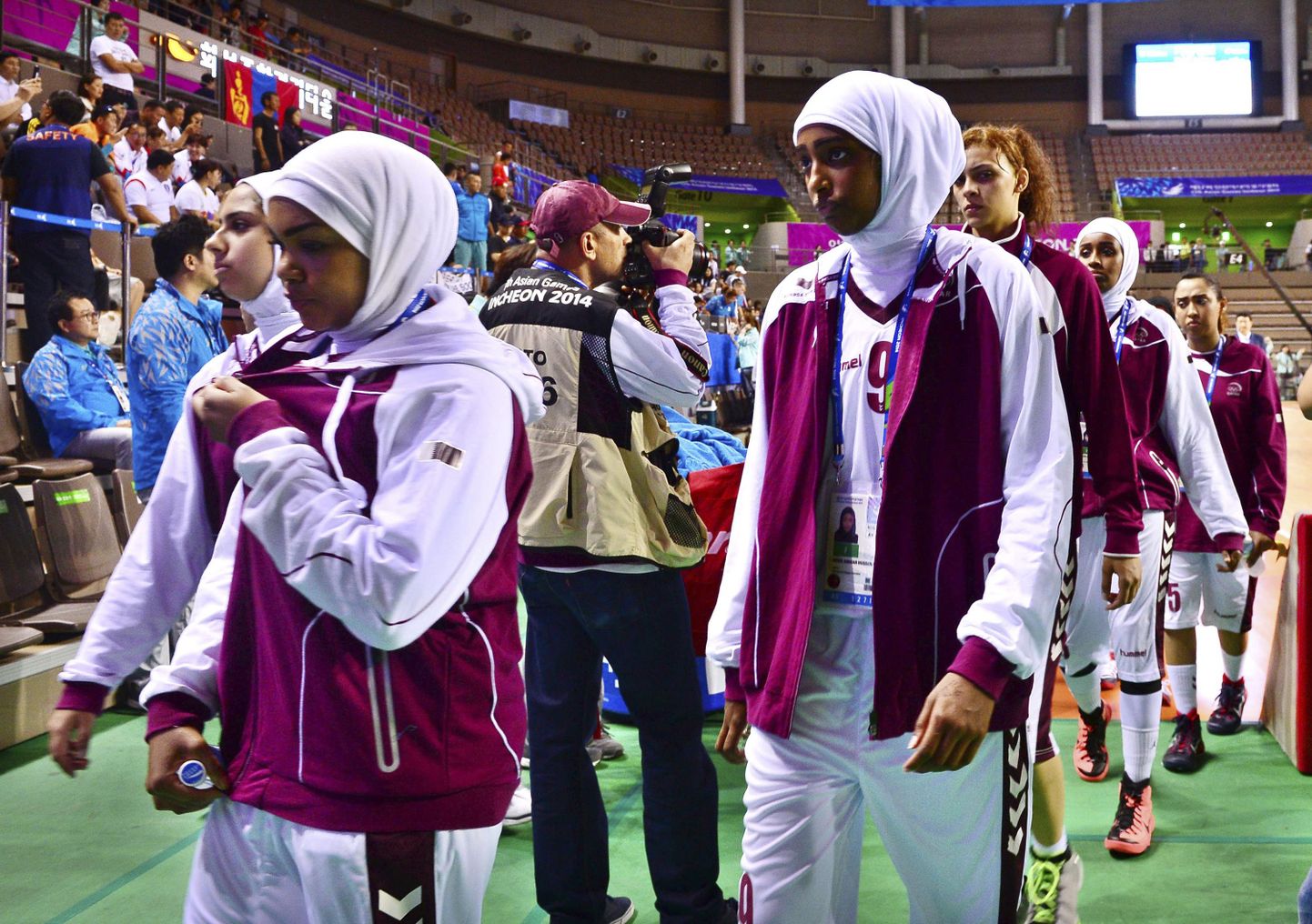Katari naiskond keeldus 2014. aasta Aasia mängudel pallimisest, sest neil ei lubatud kanda hijabi.