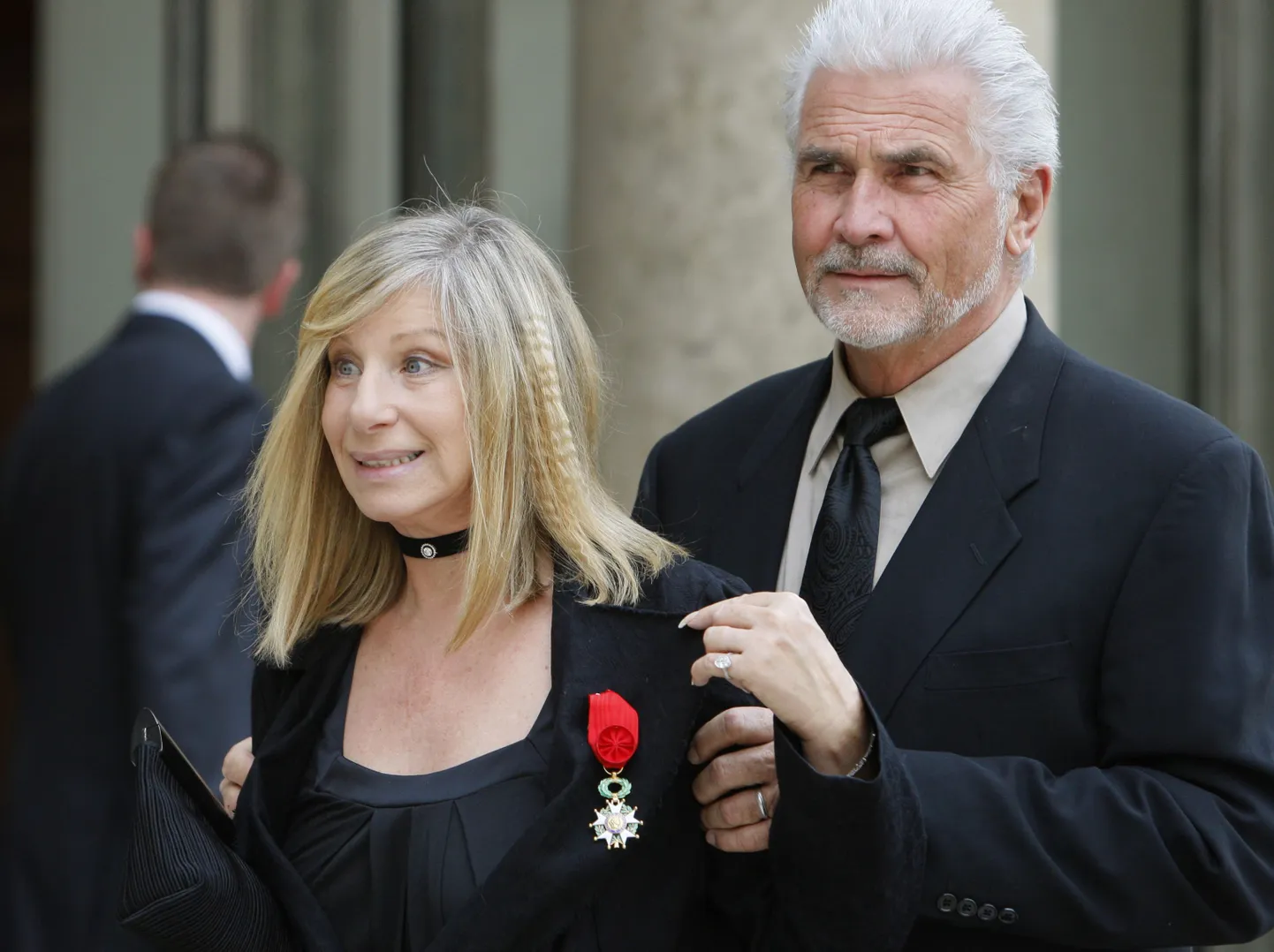 Barbra Streisand oma abikaasa James Broliniga