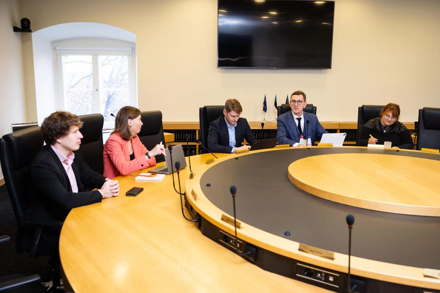 Koalitsiooninõukogu kogunes esmaspäeval arutama Vene ja Valgevene kodanike valimisõiguse teemat.