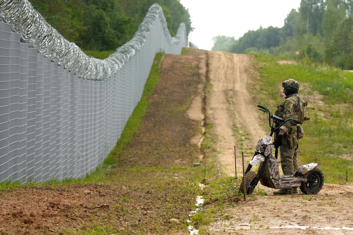Läti piirivalvepatrull Läti-Valgevene piiril tänavu augustis. 