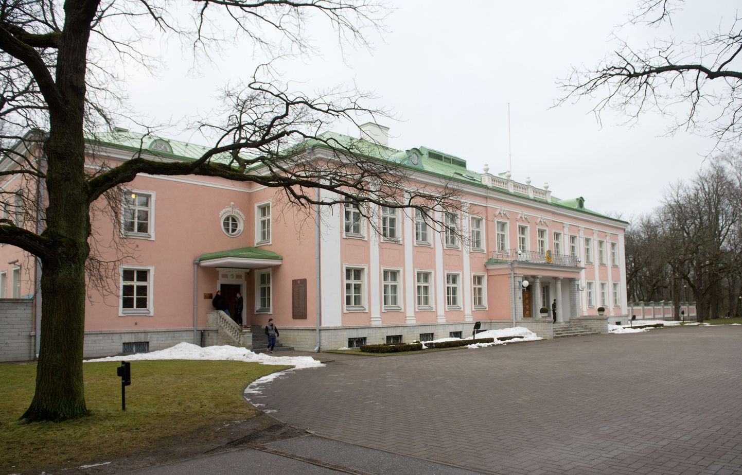 Президентский дворец в Кадриорге.