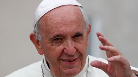 Папа римский призвал ЕС принять беженцев с кораблей волонтеров