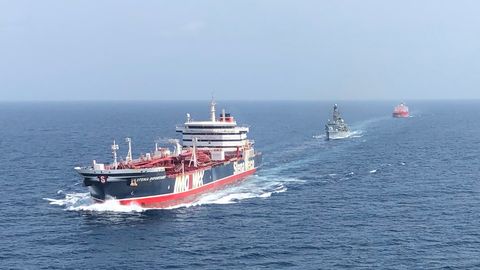  ÜK liitub USA merejulgeolekumissiooniga Pärsia lahel