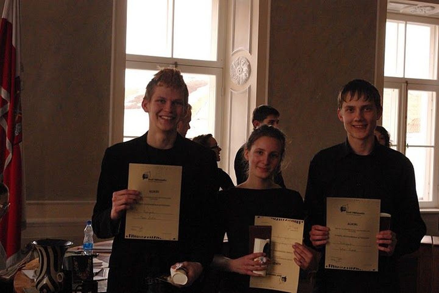 Sütevaka võistkond Renegade sai keskkoolide Eesti meistrivõistlustel väitlemises teise koha.