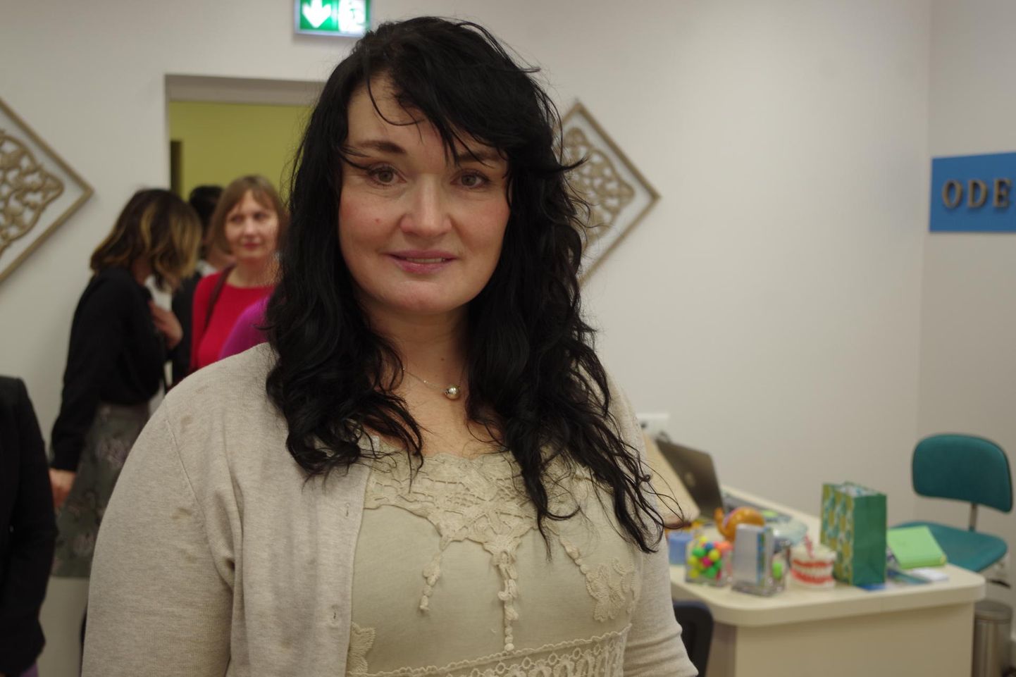 Hambaarst Angela Rehi avas eile Värskas hambaravikabineti, mida kohalik rahvas oli juba üle nelja aasta oodanud. 