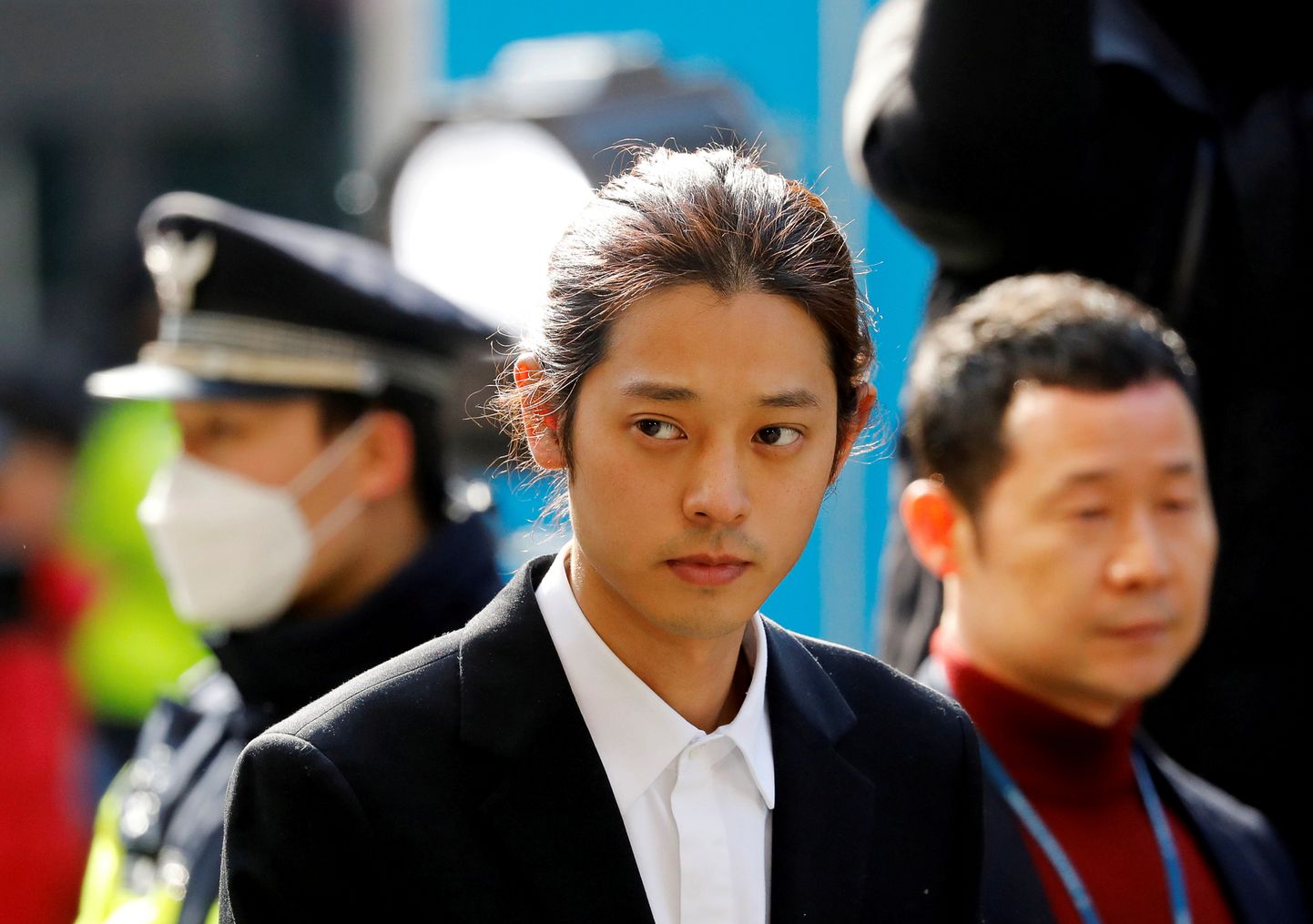 Lõuna-Korea K-popi staar Jung Joon-Young mõisteti pikaks ajaks vangi.