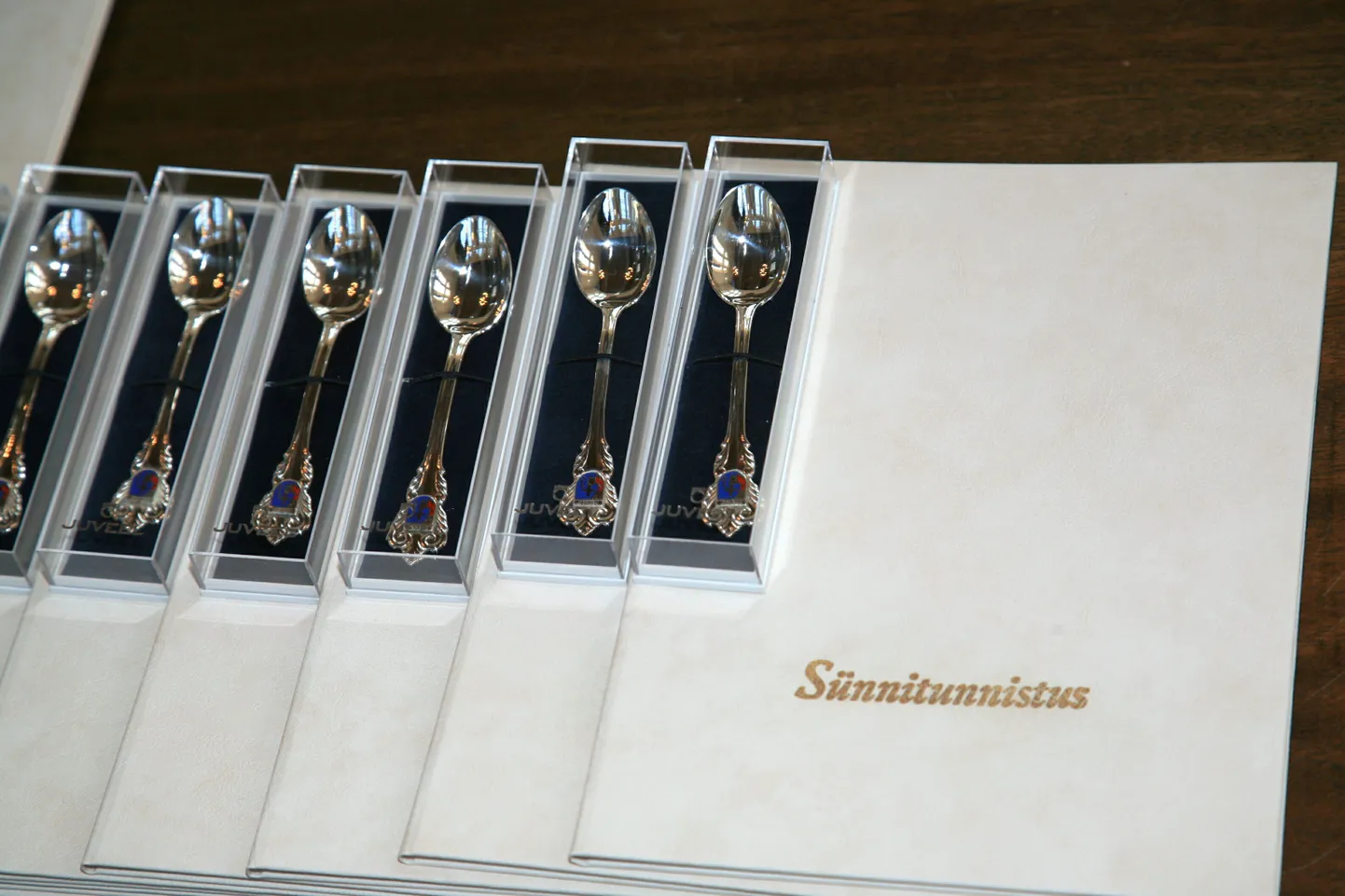 Sünnitunnistused.