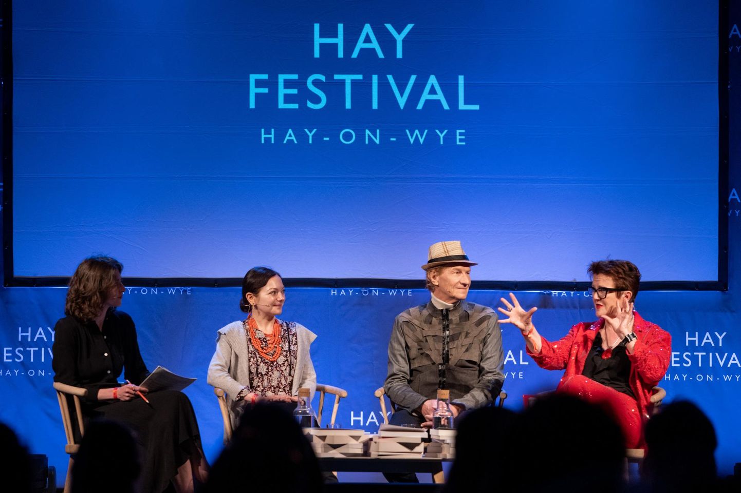 Victoria Belim, Rosie Goldsmith, Ilmar Taska ja Thea Lenarduzzi esinesid Hay kirjandusfestivalil.