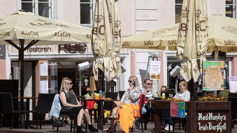 Tallinn teeb söögikohtadele ja poodidele taas rendisoodustuse
