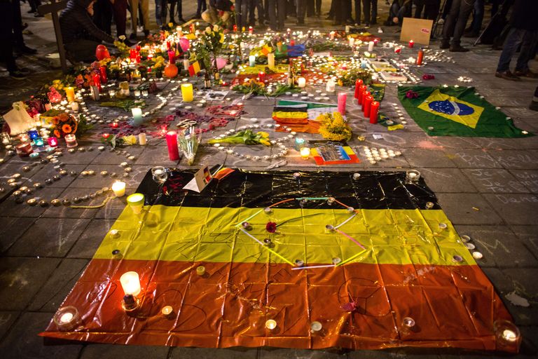 2811754 03/23/2016 Candles and flowers on Place de la Bourse, a square in central Brussels, in memory of the March 22 terrorist attack victims. Irina Kalashnikova/Sputnik