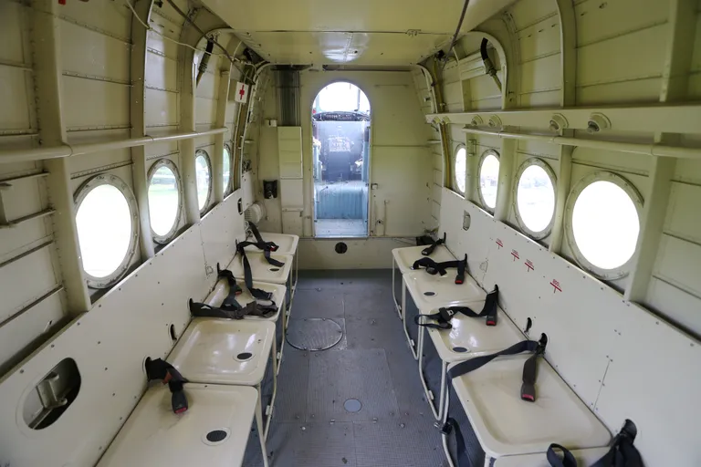 Lennuki Antonov An-2 sisevaade. Lennuk asub Tartu lennundusmuuseumis. Illustreeriv pilt, mis on tehtud 31. mail 2021