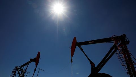 Analüüs ⟩ Naftaturul valitsevad vastakad ootused