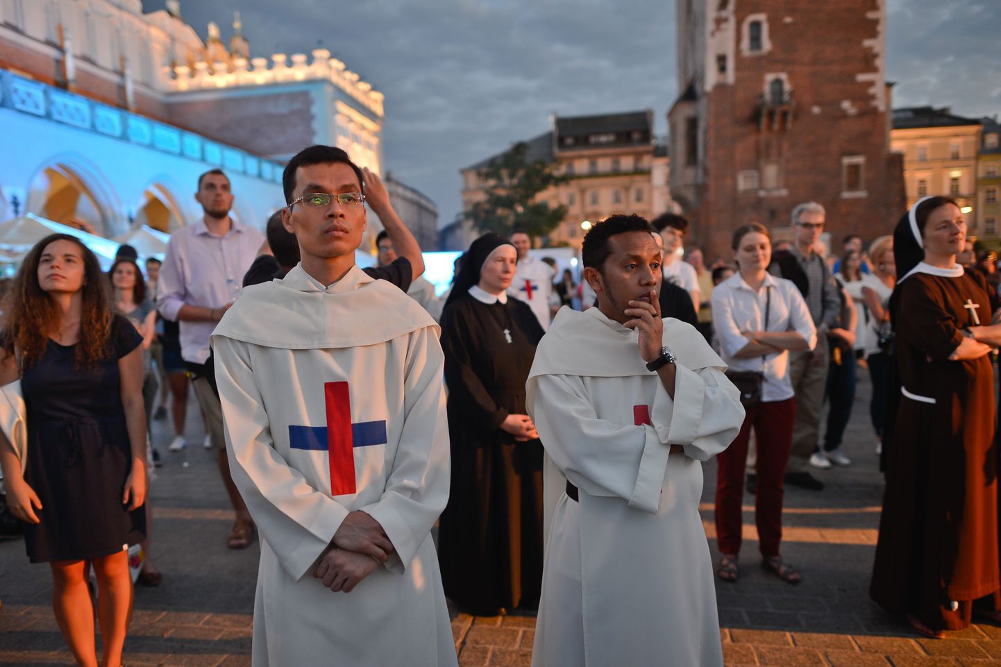 Nunnad, mungad, preesrtid ja sajad tuhanded teised palverändurid üle maailma kogunevad sel nädalal Krakowisse