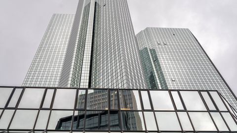 Saksa suurim pank koondab 3500 töökohta