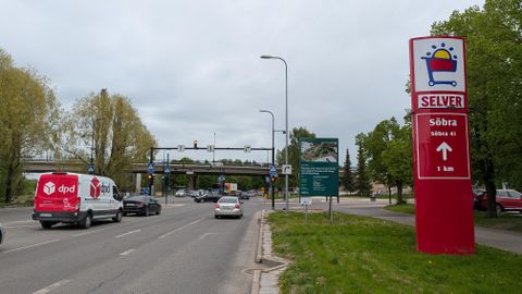 Kriitiline linnavolinik küsis Sõpruse sillale pööramiseks lisafoori, aga ei saanud