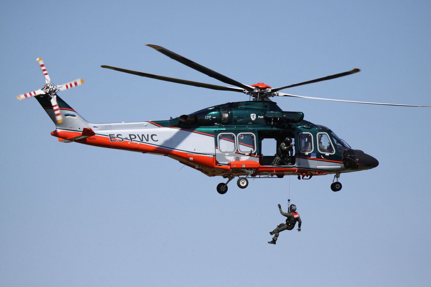 Politsei- ja piirivalveameti päästekopter AgustaWestland AW139.