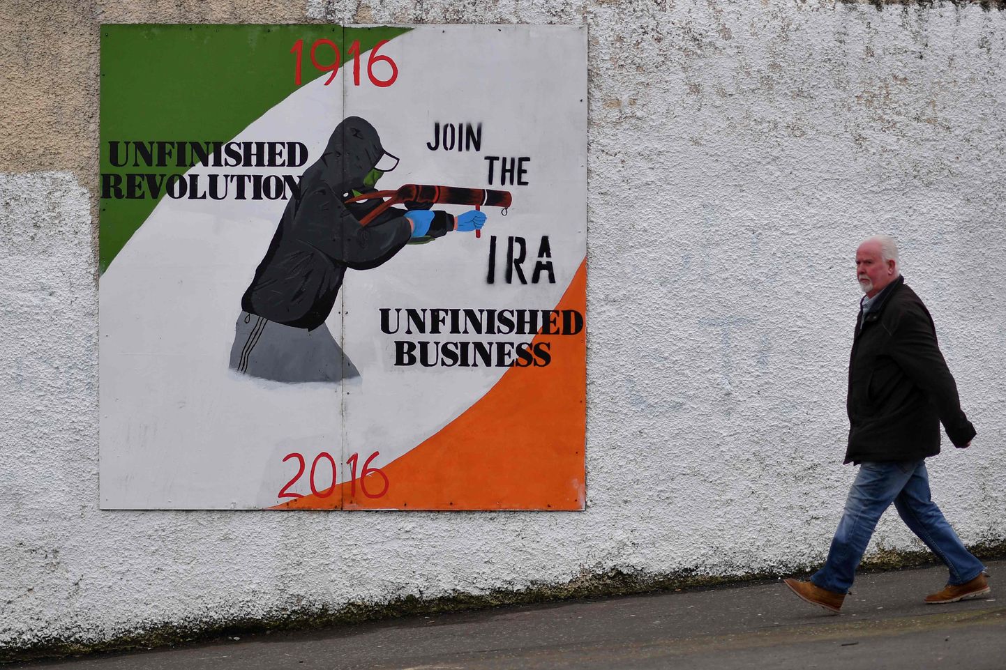 IRA-le toetust avaldav plakat Derry linnas.