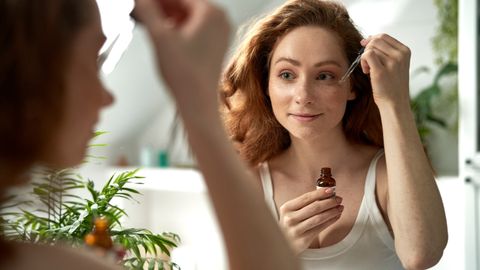 TESTS AR BALVU ⟩ Vai zini, kā uzlabot ādas stāvokli mēneša laikā?