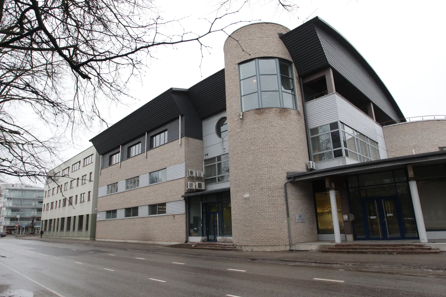 Narva mnt 3 asuv PRIA Tartu teenindusbüroo.