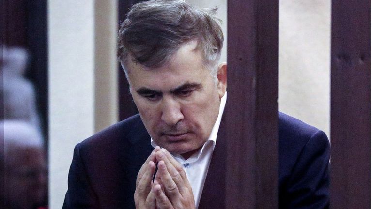 Экс-президент Грузии Михаил Саакашвили клянется, что не тратил государственных денег на личные цели