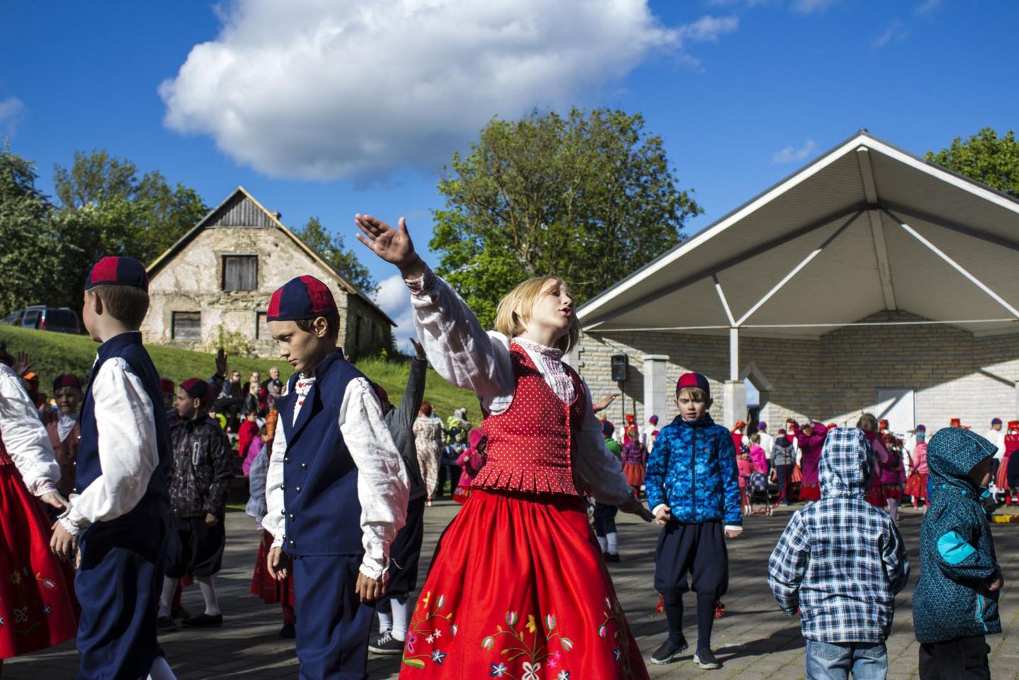 Lääneranna valla lasteaedade laulumängude peo traditsioon sai alguse tunamullu kevadel.