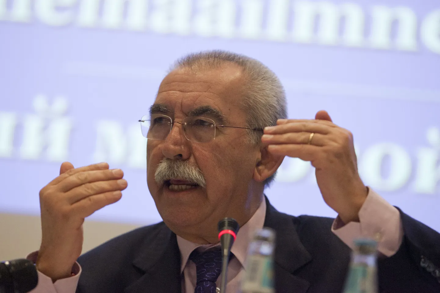 Kremlimeelne ajakirjanik Giulietto Chiesa.
