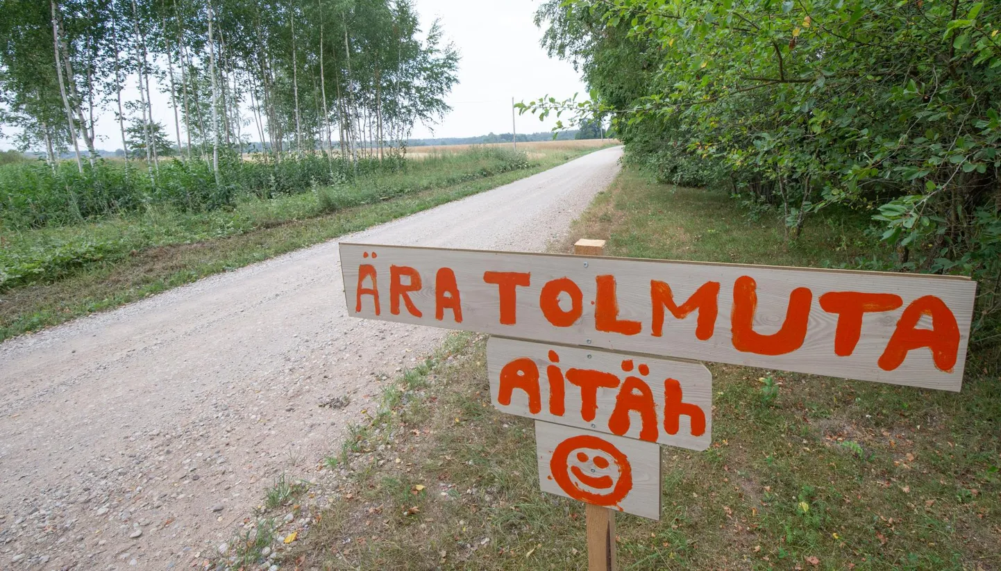 Mõndavere küla rahvas saab riigi toel tolmuvaba tee. Pilt on illustreeriv.