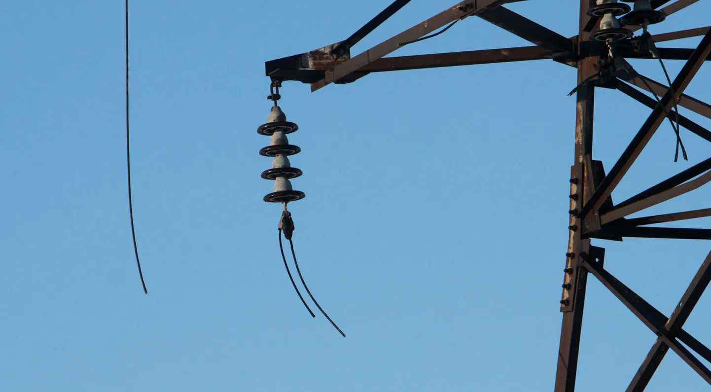 Autojuhtidel tasub jälgida ka katkenud elektrikaableid.