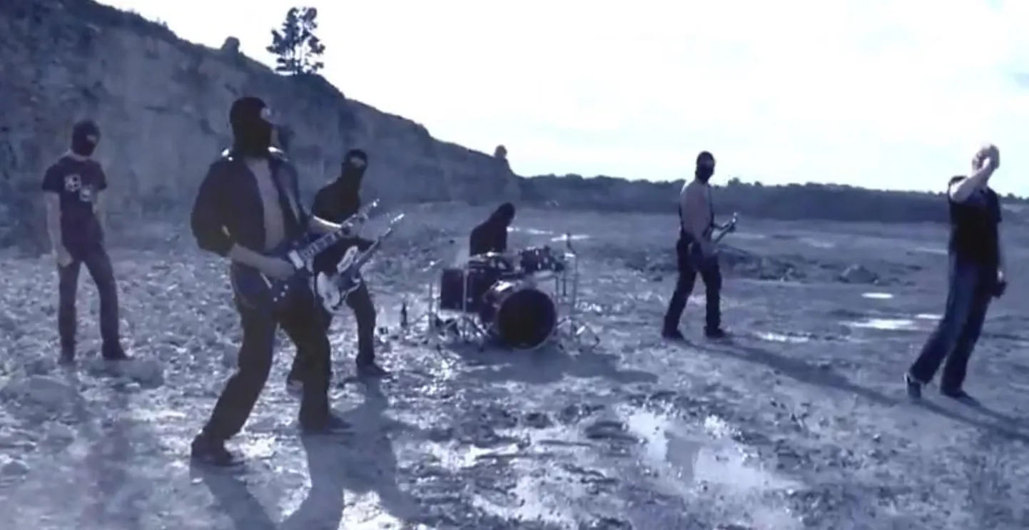 Kaader Defrage'i muusikavideost «Save us from religion»