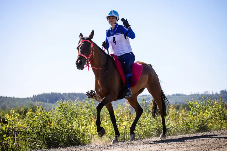 Ines Beilmann ja Local Sunshine rajal.