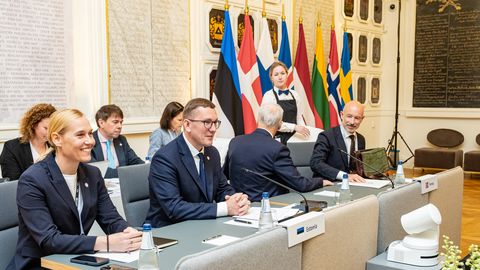 FOTOD ⟩ Põhjala ja Balti peaministrid arutavad julgeolekut