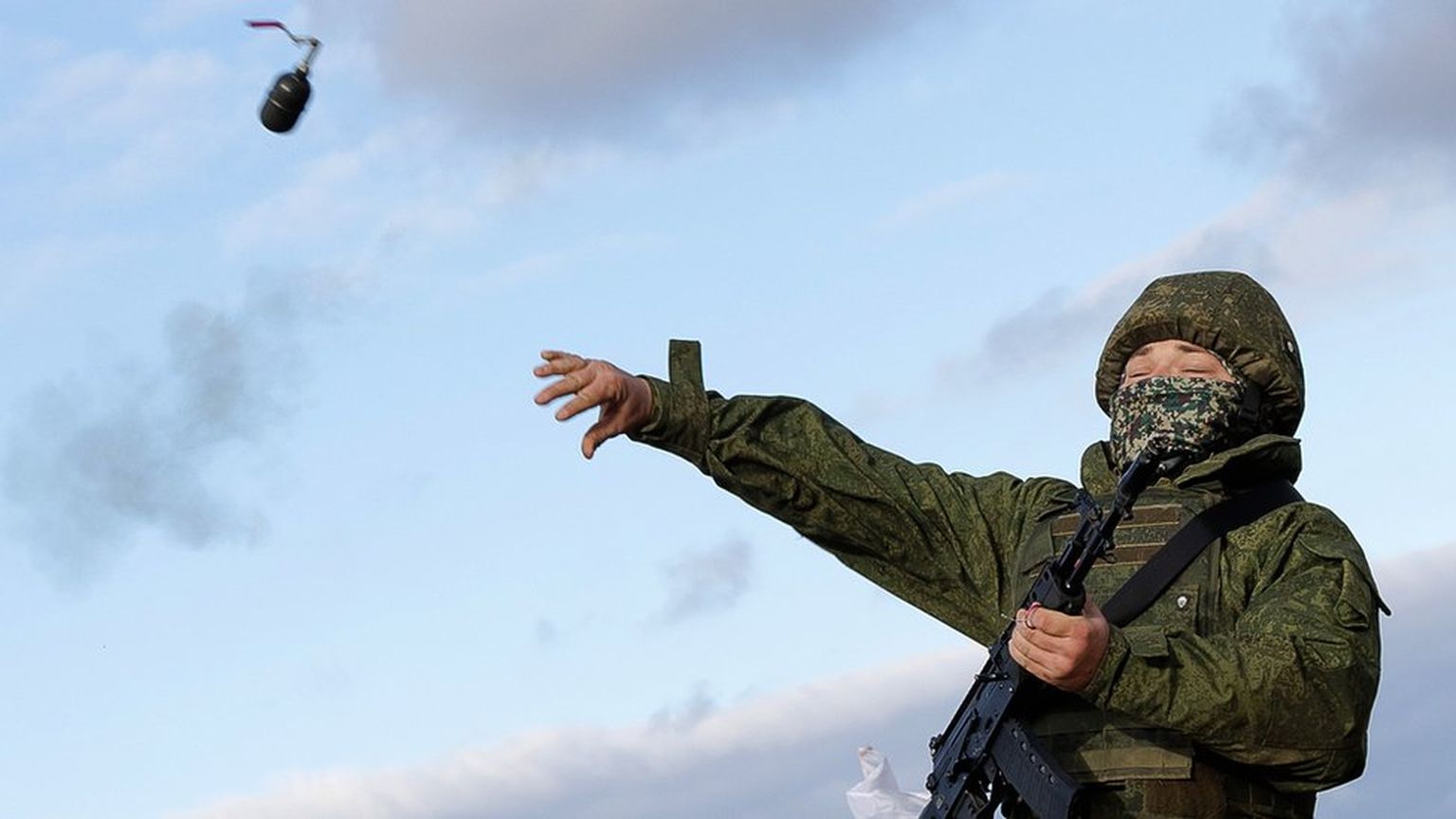 Хотя российские власти обещали, что мобилизованные будут проходить обучение перед отправкой на фронт, к их навыкам у воевавших в Донбассе на стороне России есть много вопросов.