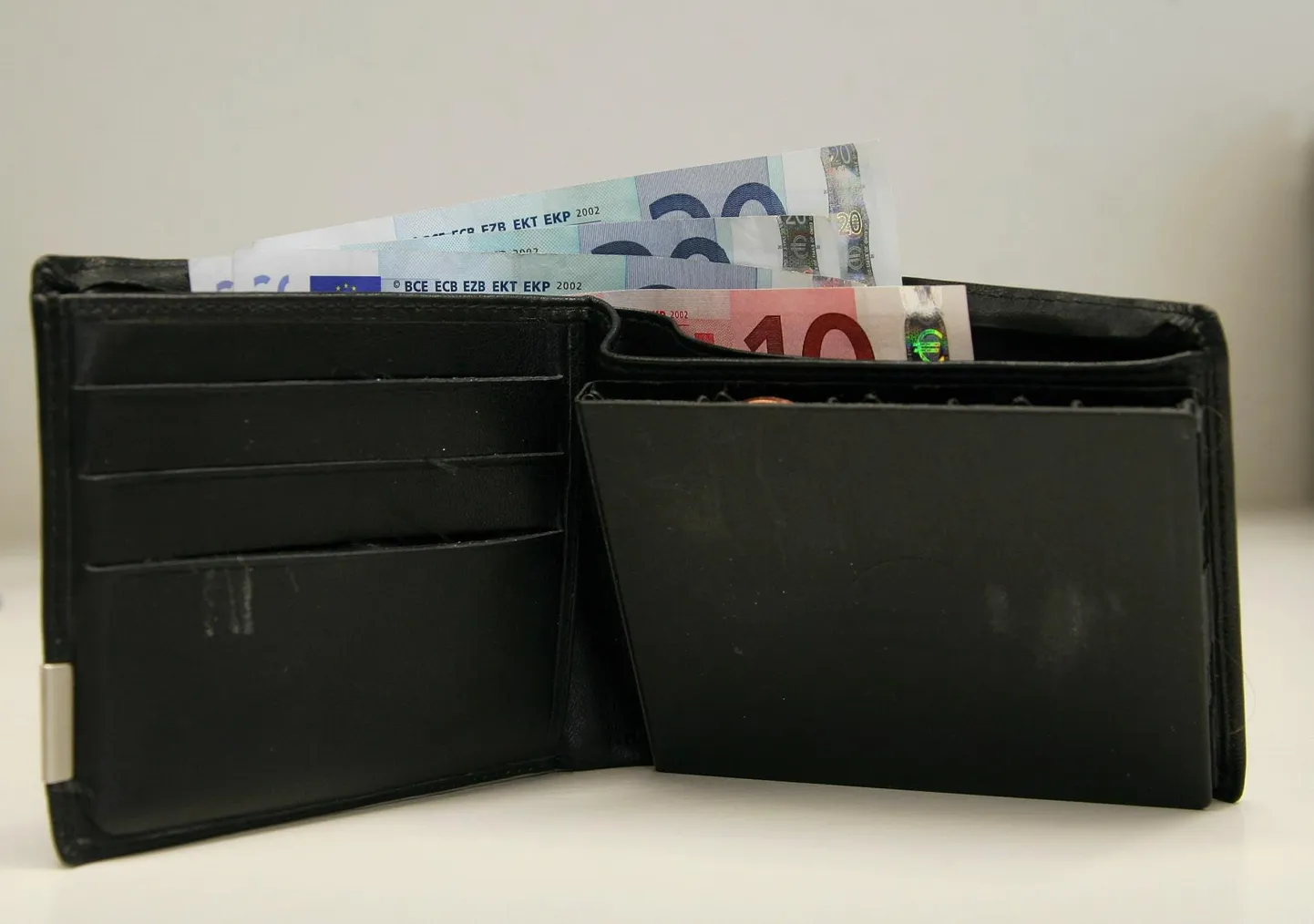 Kaljukits otsib lisateenimise võimalusi.