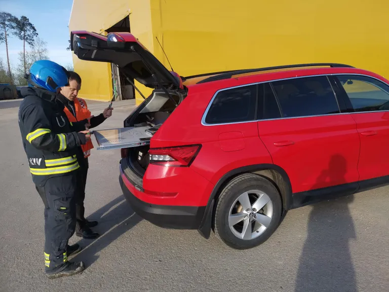 Tulekahju Rakvere jäätmekeskuses.