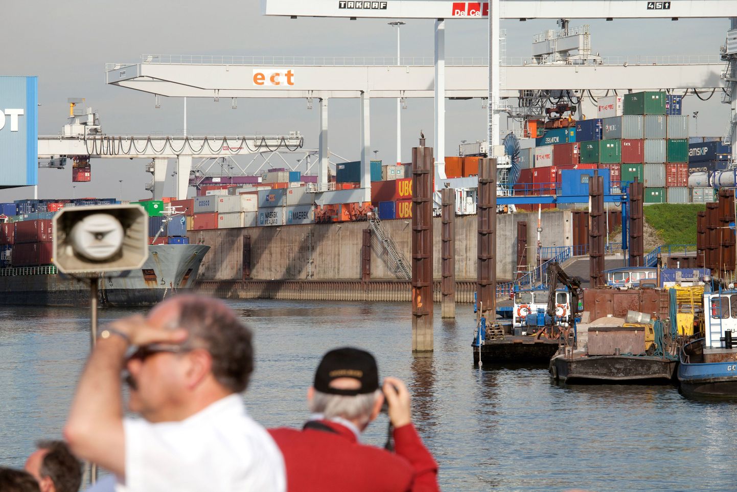Duisburgi sadamasse saabub Hiinast igal nädalal keskmiselt 30 kaubarongi, neilt pärinev kaup saadetakse omakorda kas vee-, raud- või maanteed pidi edasi teistesse Euroopa riikidesse. 