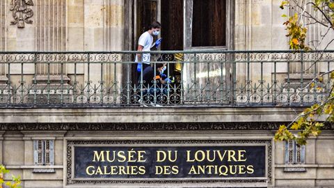 Eestlane Louvre’i juurest: ajalooline rööv, väga emotsionaalne