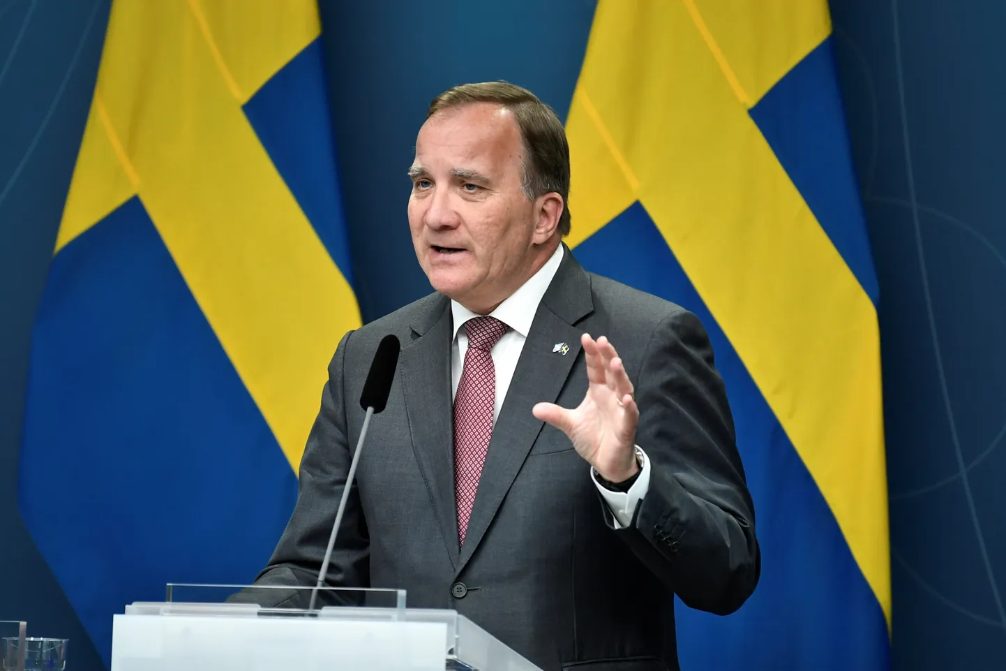 Stefan Löfvenit ähvardab umbusaldamine