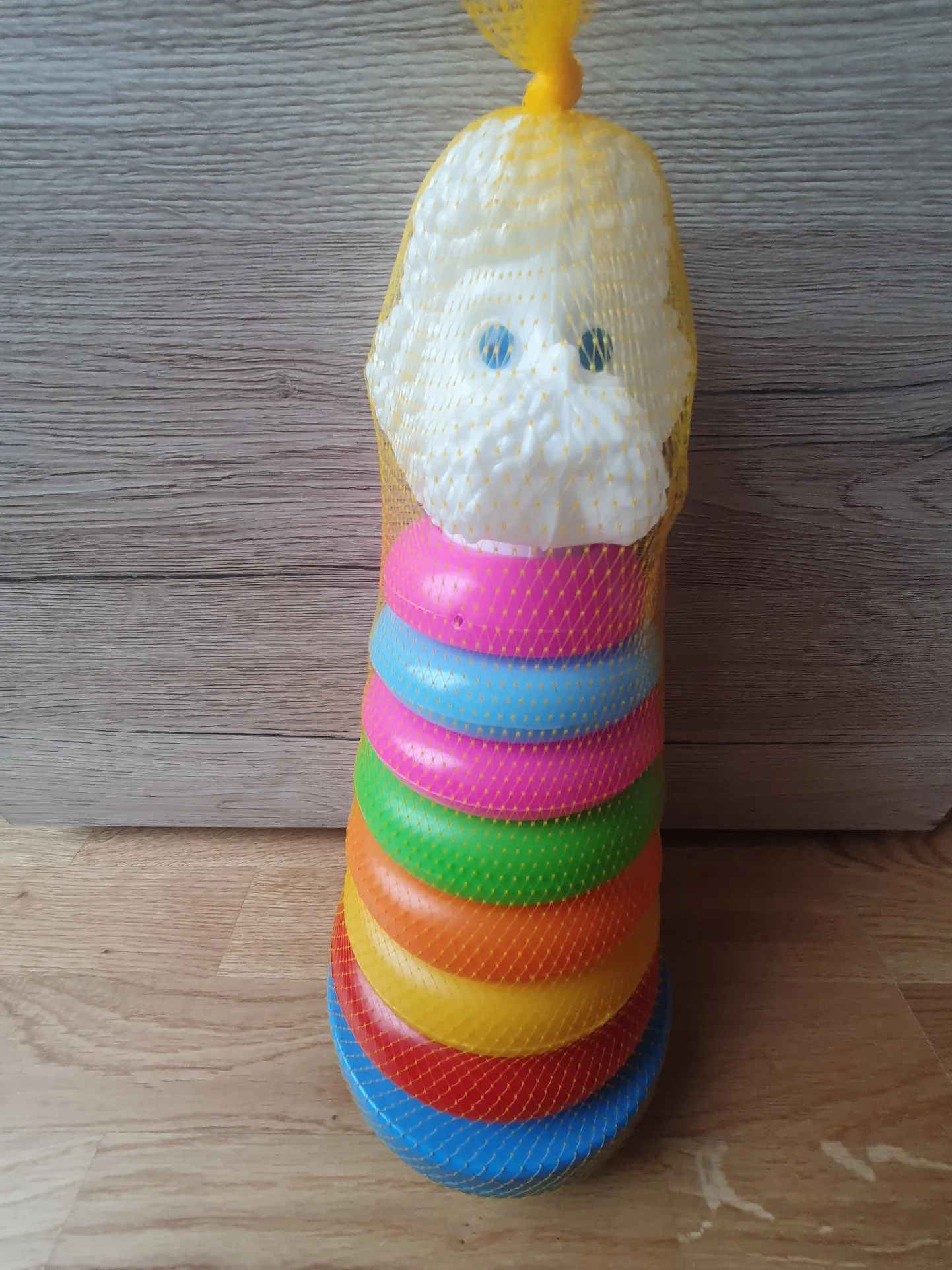 Üks ohtlikuks osutunud mänguasi, millest eraldusid testimisel väikesed osad.