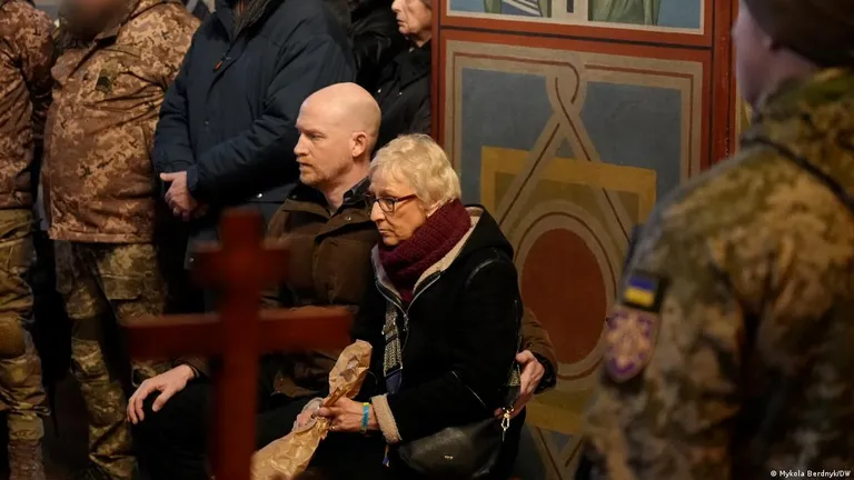 На похоронах в Киеве Дианы Савиты Вагнер, погибшей на фронте в Украине