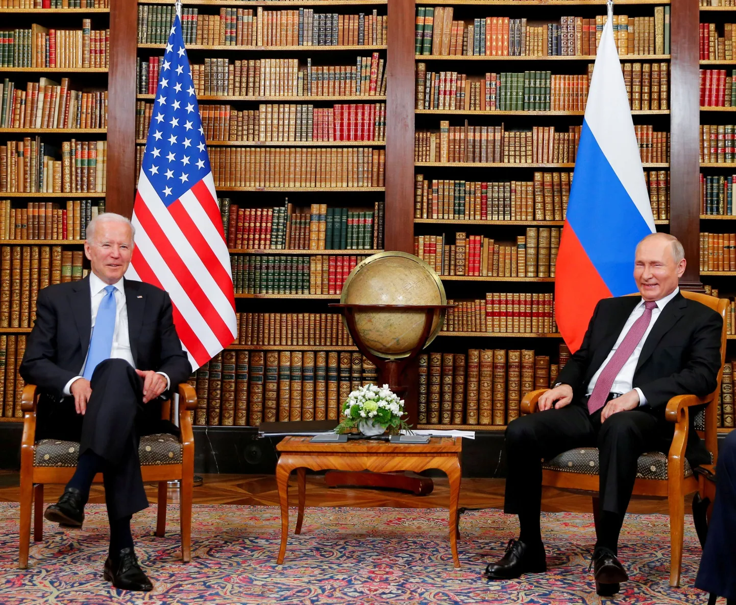Джо Байден и Владимир Путин в Женеве.