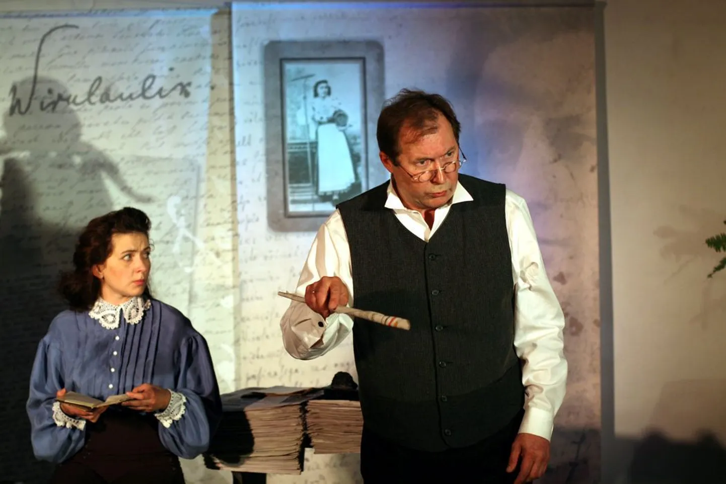 Kaili Viidas (Koidula) ja Elmar Trink (Kreutzwald).