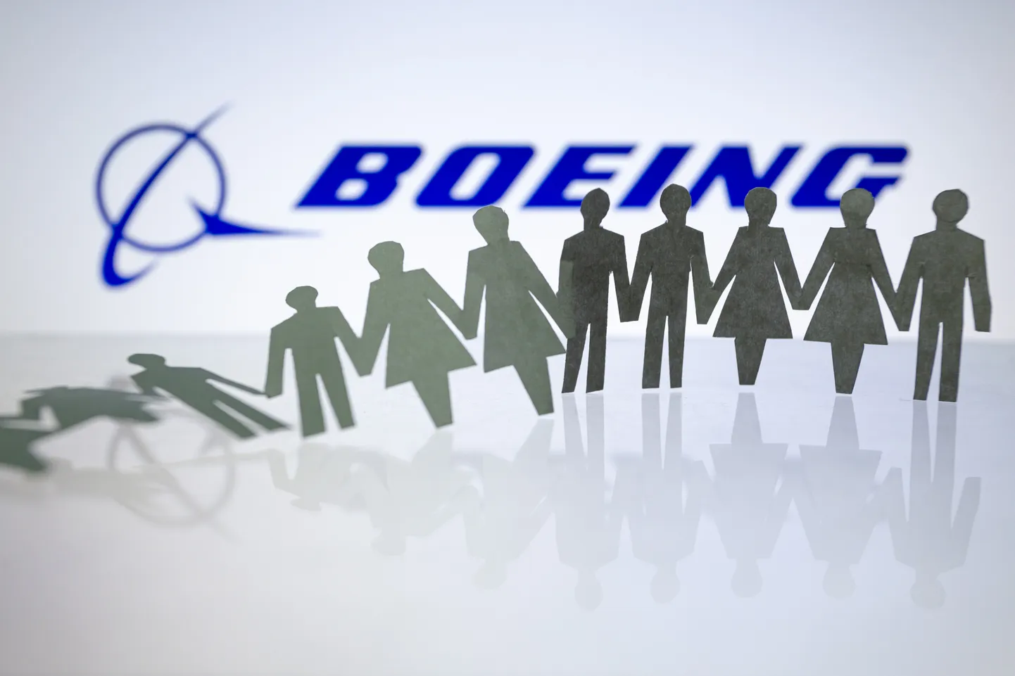 Boeing teatas reedel, et plaanib lähimate kuude jooksul koondada 10 protsenti oma töölistest.