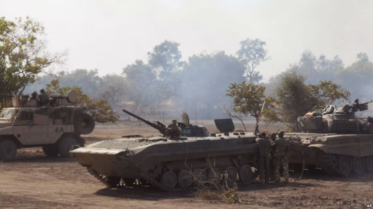 Nigeeria armee soomukid Sambisa metsas.